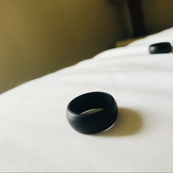 Other - Men’s silicone wedding band